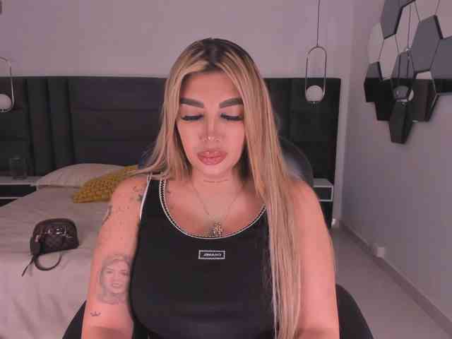 Modelo: SophiePalmer