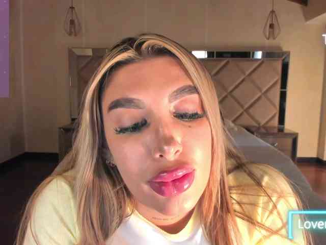 Modelo: SophiePalmer