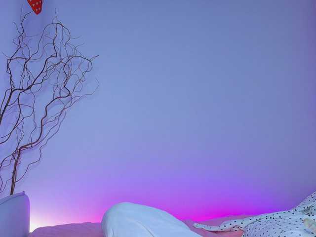 LinaStones live webcam show