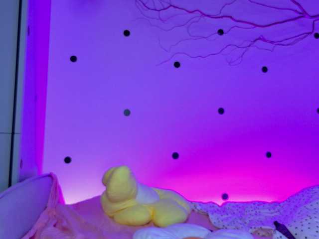 LinaStones live cam on BongaCams