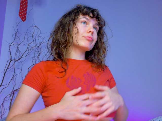 LinaStones live cam