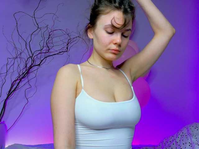  LinaStones chat room