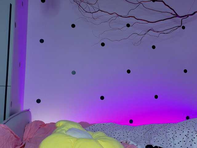 LinaStones live cam on BongaCams