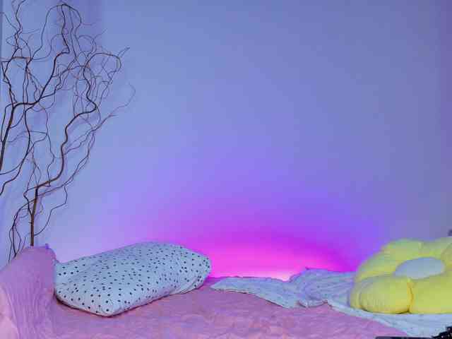LinaStones webcam