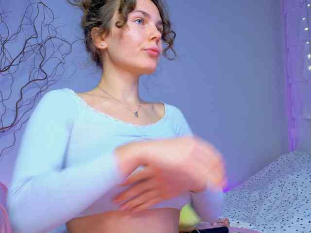 LinaStones webcam