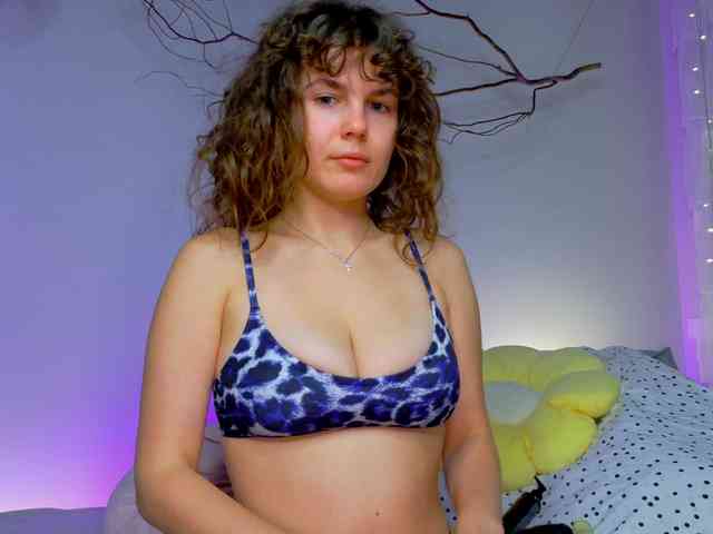 LinaStones webcam