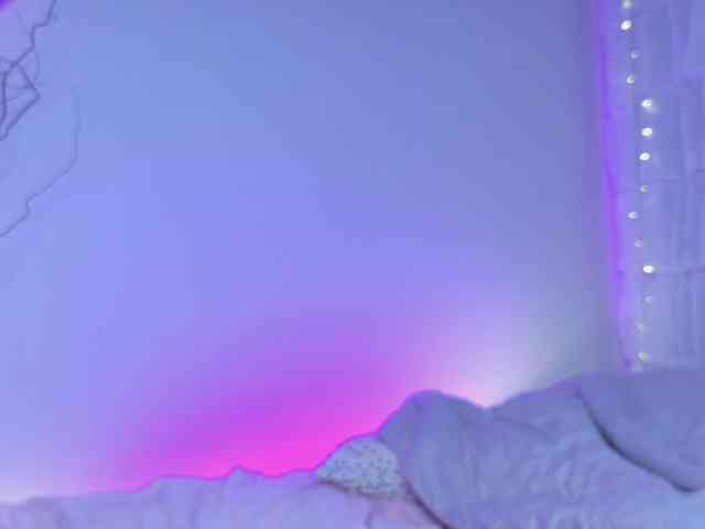 LinaStones webcam