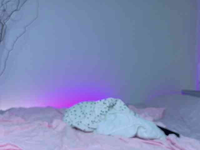 LinaStones webcam