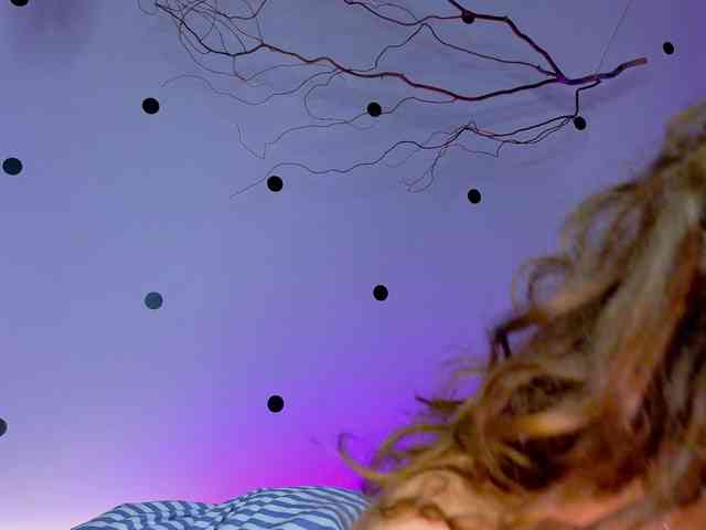 LinaStones webcam