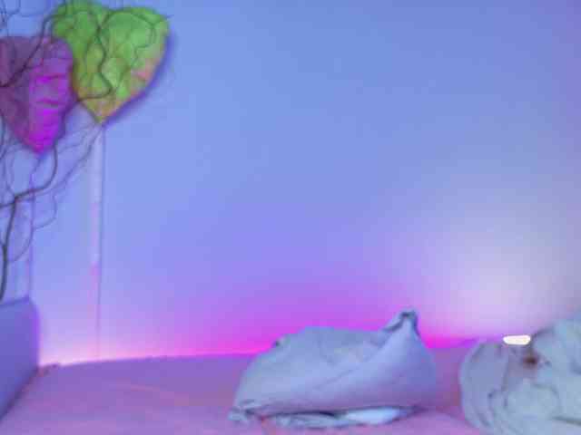 LinaStones webcam