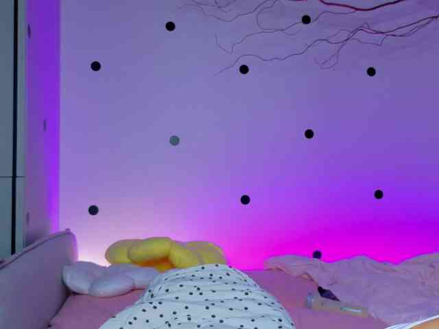 LinaStones webcam