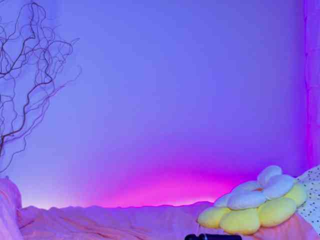 LinaStones webcam