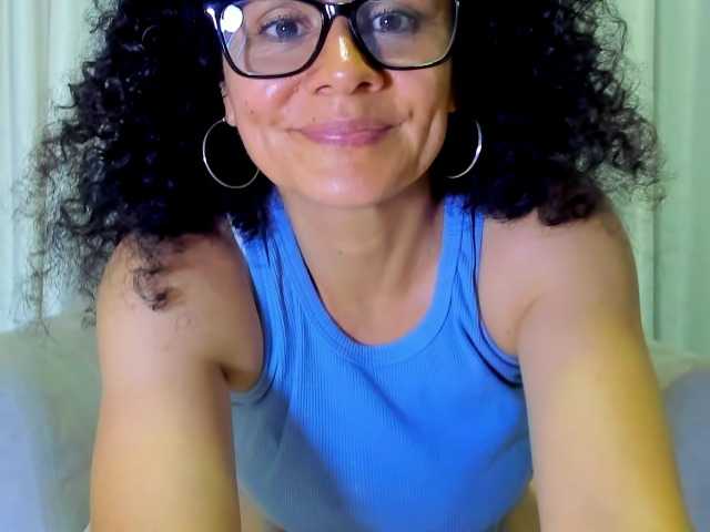 Samhotie live cam on BongaCams