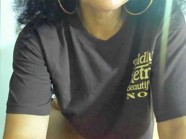 Samhotie live cam on BongaCams