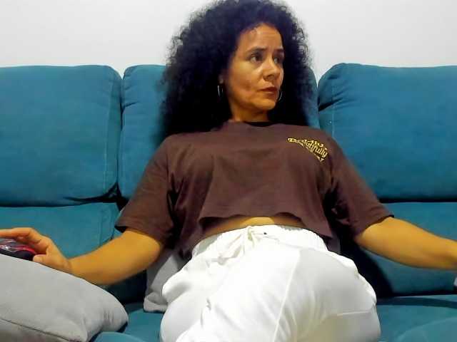 Samhotie live cam on BongaCams
