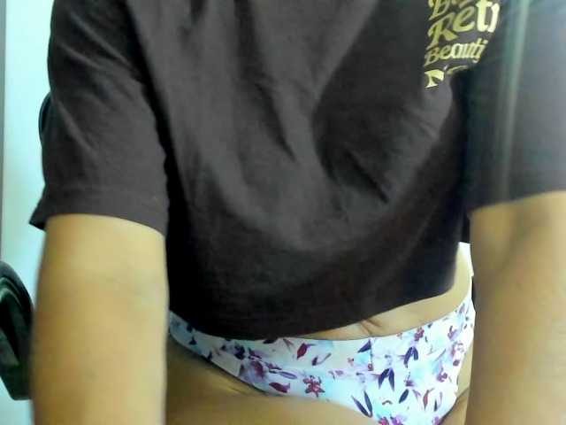 Samhotie live cam on BongaCams