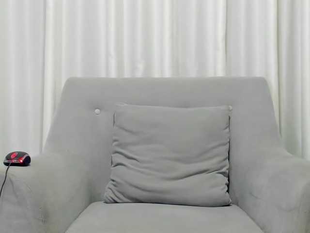 le modèle Samhotie est en webcam porno dans un show sur le site bongacams, il possède les tags suivants: Latino/Hispanic,Brunette,Shaved