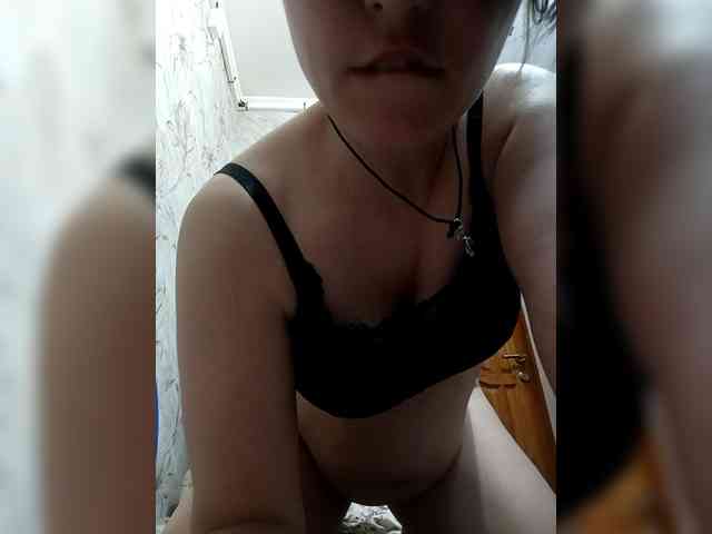 Karolina3423 webcam
