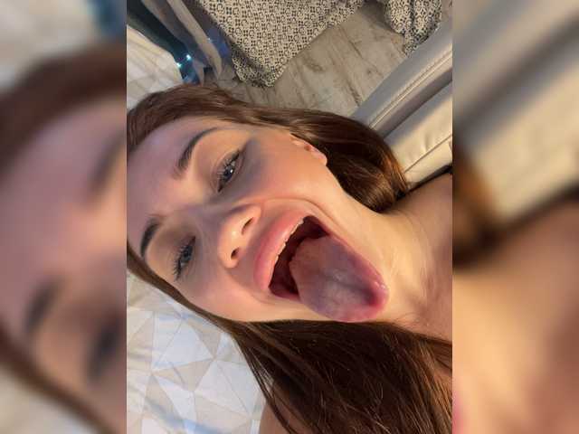juicy-peachh live cam on BongaCams