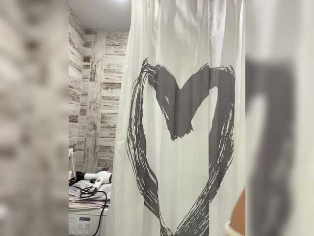 juicy-peachh live cam on BongaCams