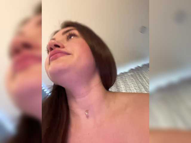 juicy-peachh's BongaCams show and profile