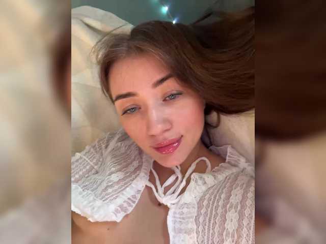 juicy-peachh's BongaCams show and profile