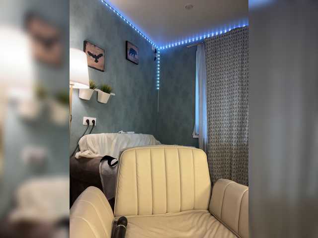 juicy-peachh live cam on BongaCams
