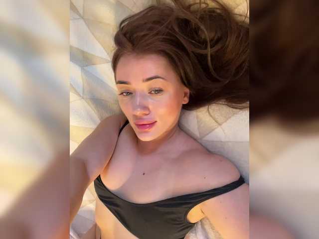 juicy-peachh live cam on BongaCams