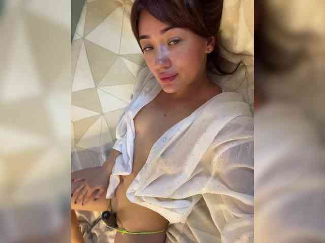juicy-peachh Sex Cam Show