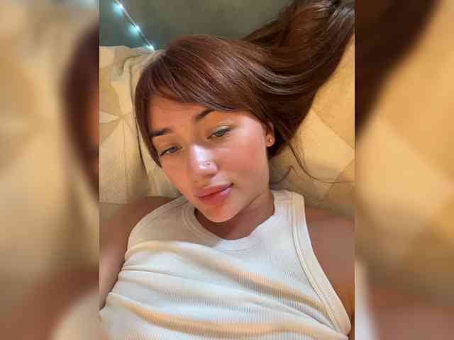 juicy-peachh Sex Cam Show