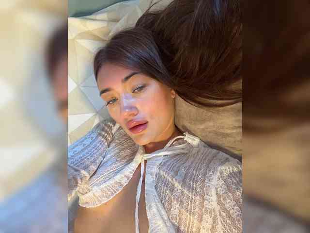 juicy-peachh webcam