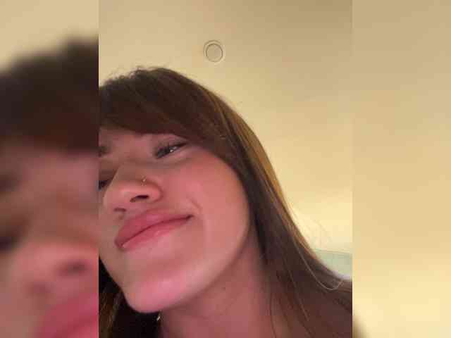 juicy-peachh Sex Cam Show