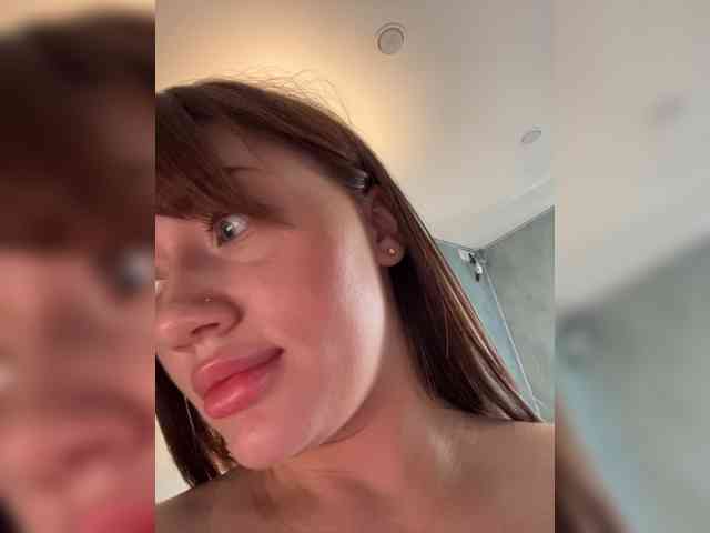 juicy-peachh webcam
