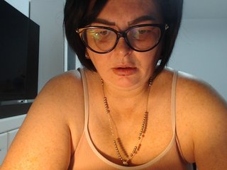 Emyllywhite