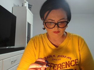 Emyllywhite