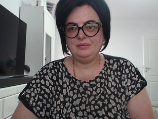 Emyllywhite