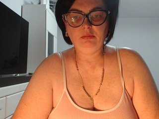 Emyllywhite