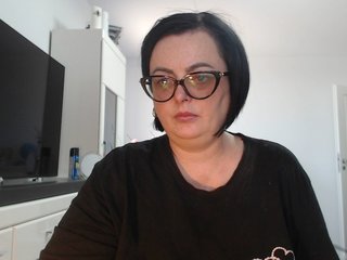 Emyllywhite