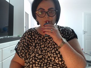 Emyllywhite