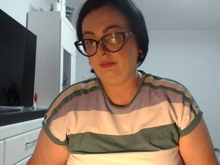Emyllywhite