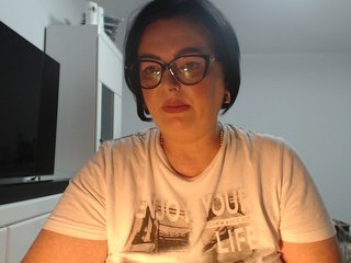 Emyllywhite