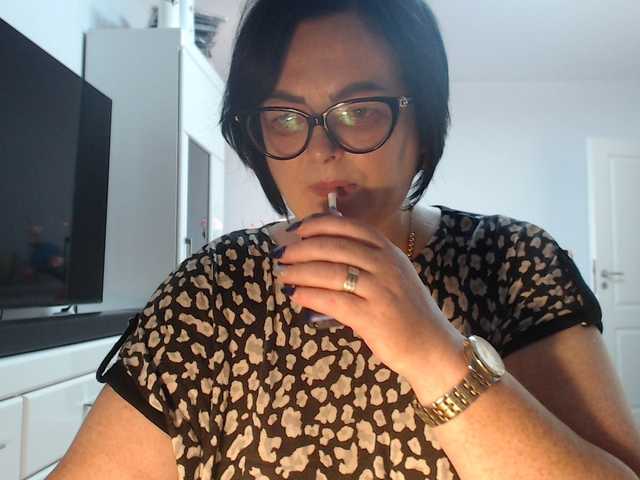 Emyllywhite live webcam show