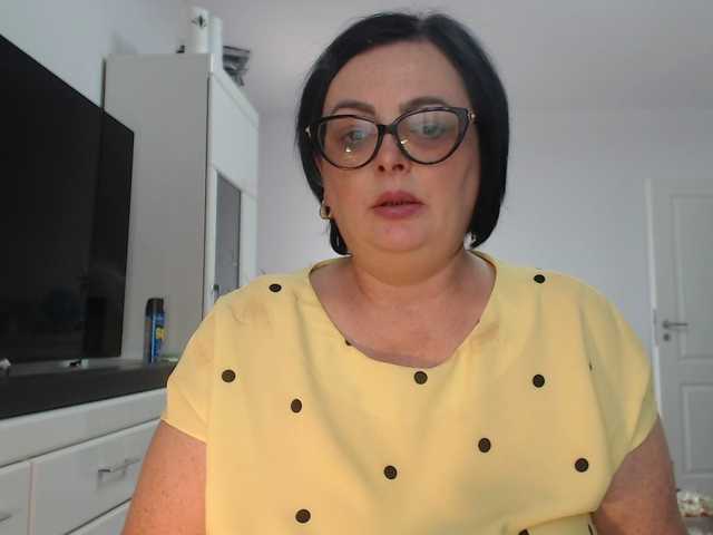 Emyllywhite