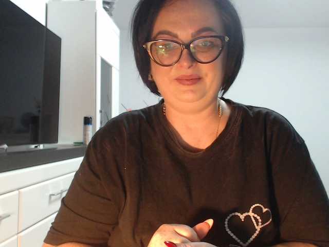 Emyllywhite live cam preview