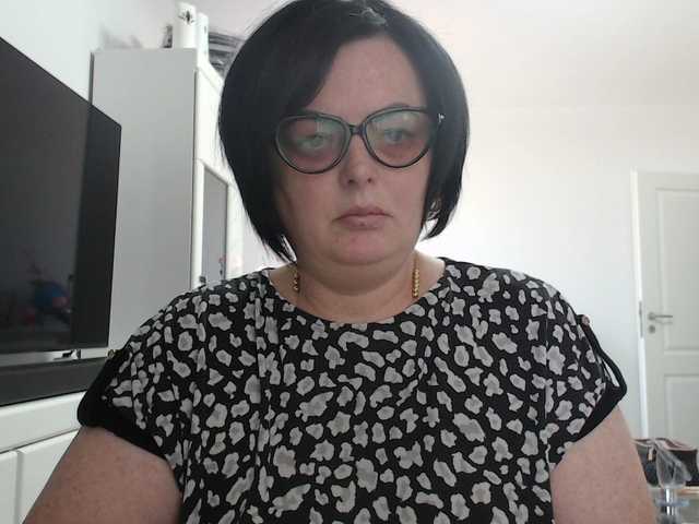 Emyllywhite live webcam show