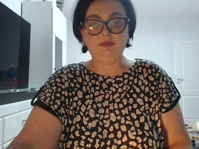 Emyllywhite