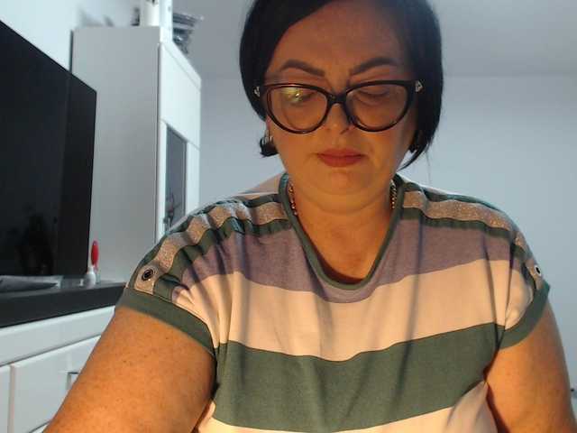 Emyllywhite