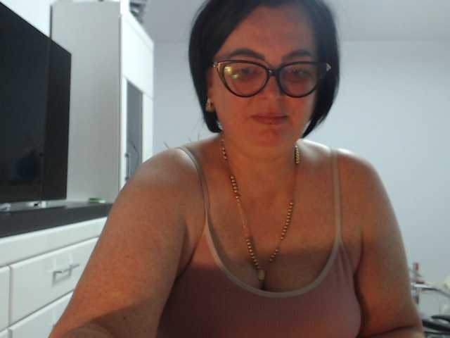 Emyllywhite