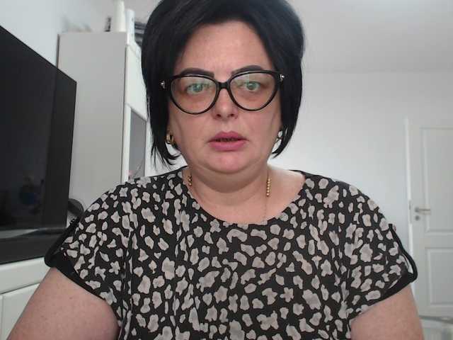 Emyllywhite