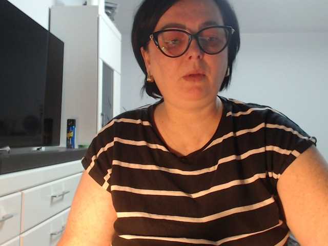 Emyllywhite